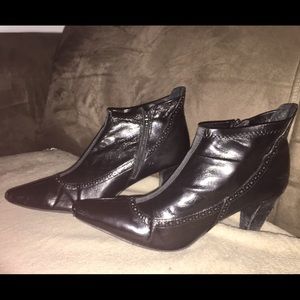 Ladies Franco Sarto high-heel ankle boots